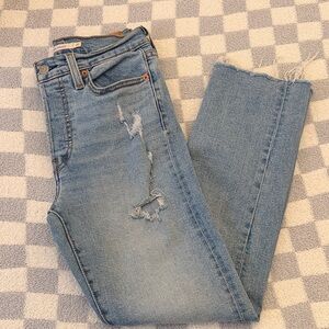 Levi’s | wedgie straight jean size 27